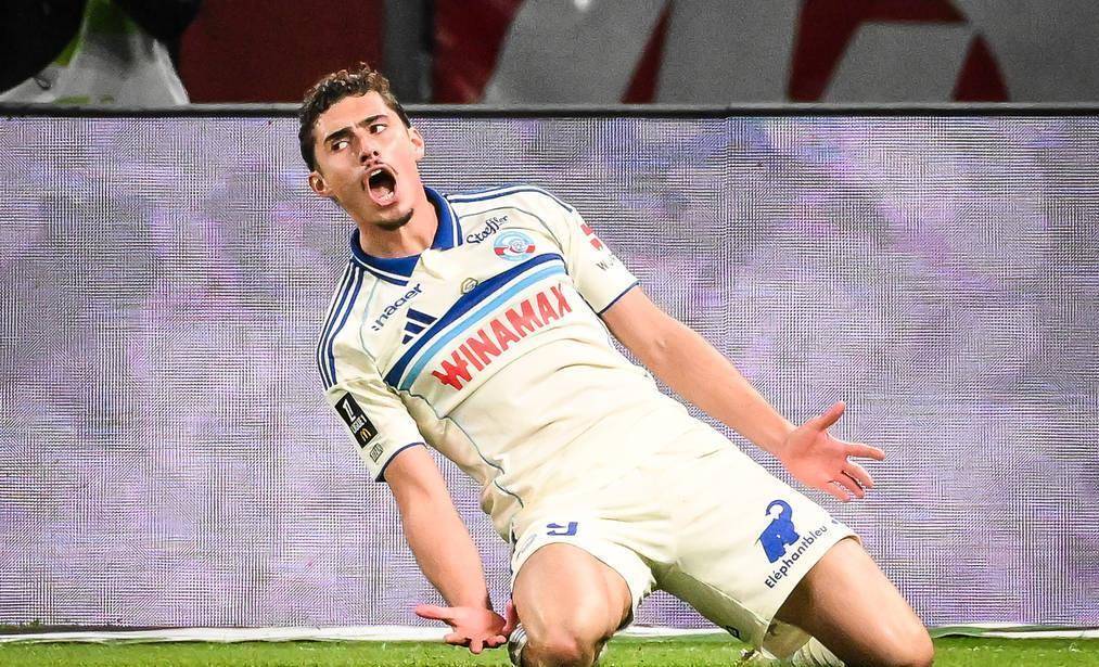 包含费耶诺德发布备战花絮；转会期造点机会；法甲任务艰巨；赛程密集仍需轮换的词条