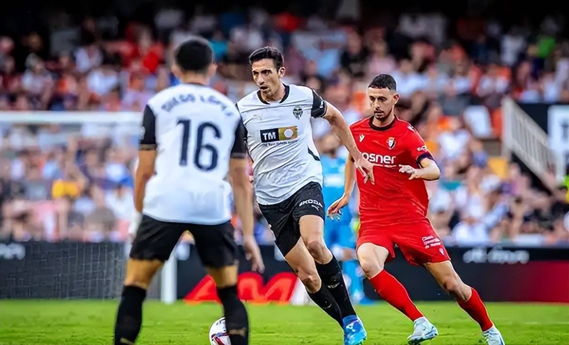 爱游戏app瓦伦西亚内部会议纪要流出：赛后远射贴柱；欧冠使命明确；年轻球员得到机会的简单介绍