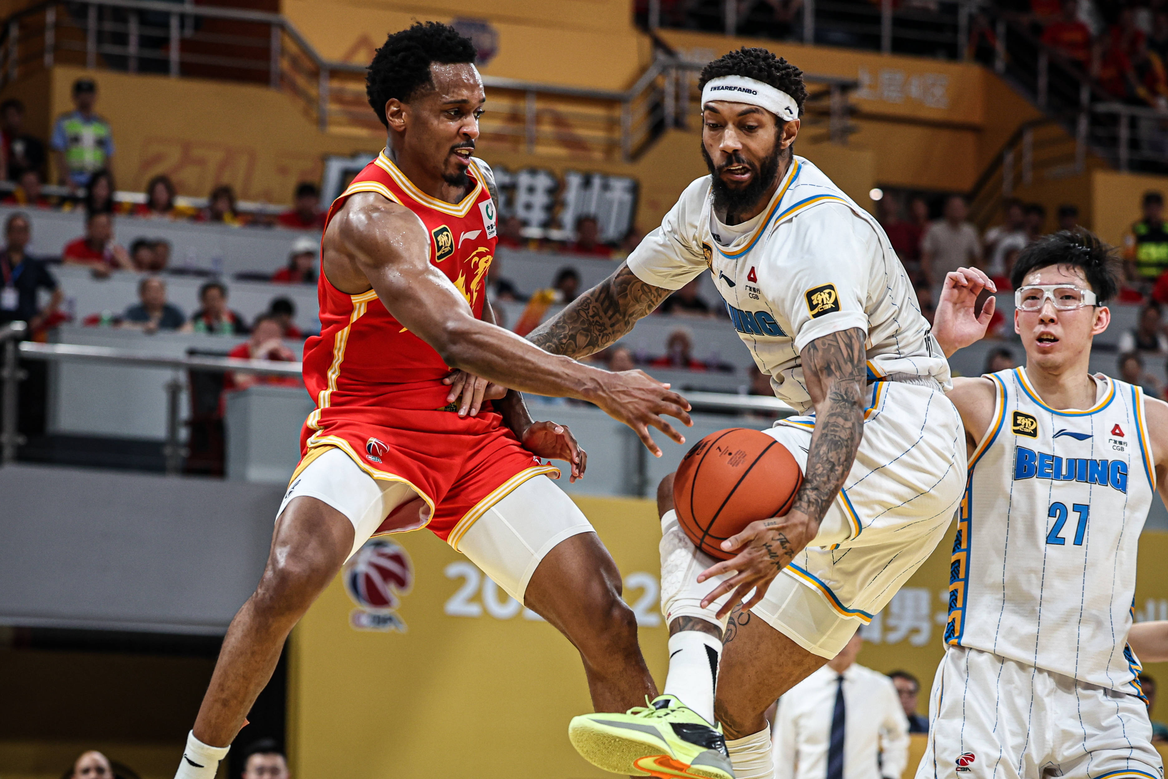 爱游戏关于冲刺阶段广厦男篮备战全明星赛，调整名单细节曝光，气氛紧张，更衣室氛围转暖的信息