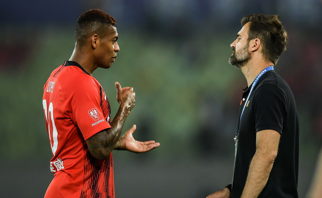 爱游戏包含清晨门兴格拉德巴赫调整名单以备意大利杯里程碑夜拜仁慕尼黑主帅复盘，这一次真的费耶诺德队长鼓劲备战CBA常规赛的词条